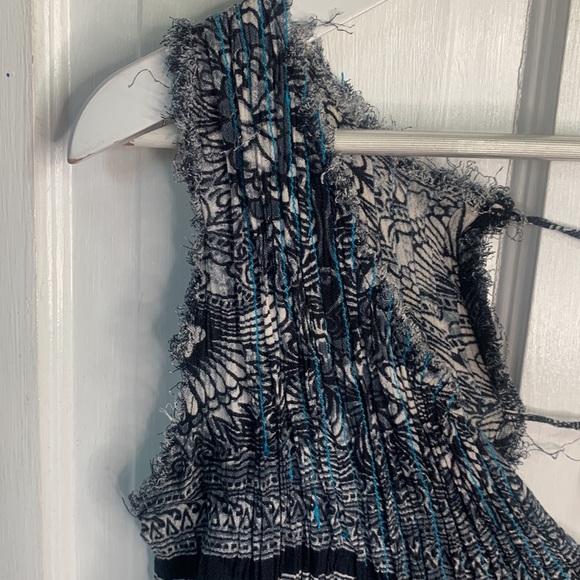 Free People Myna Tank in Floral Print Black Combo Frayed Raw Edges W-091 Sz S - Picture 7 of 13